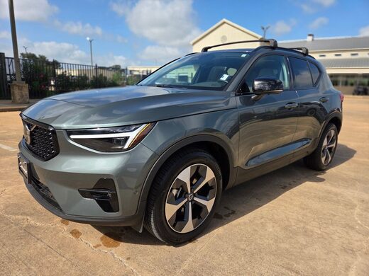 2026 Volvo XC40