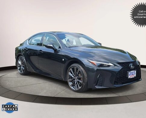 2023 Lexus IS
