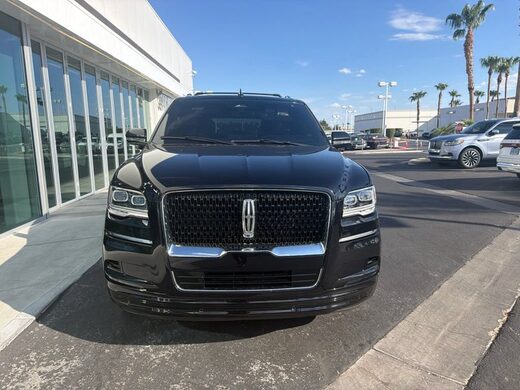 2023 Lincoln Navigator L