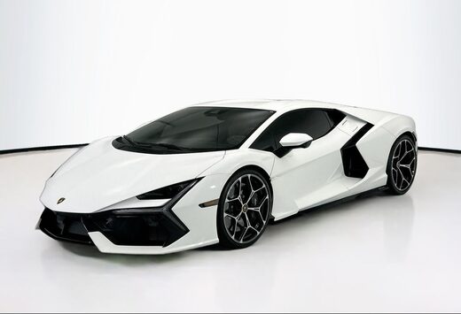 2024 Lamborghini Revuelto