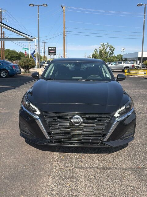 2025 Nissan Altima