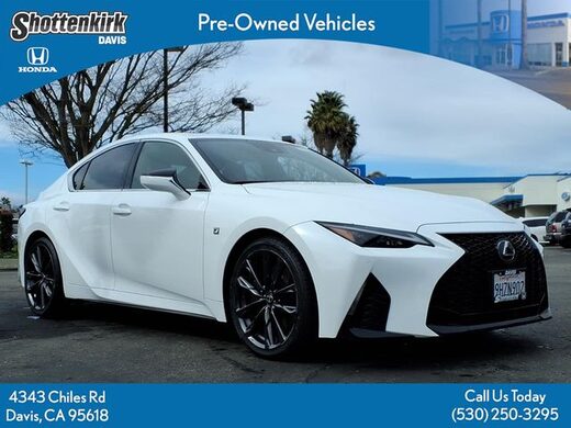 2023 Lexus IS