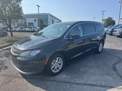 2023 Chrysler Voyager