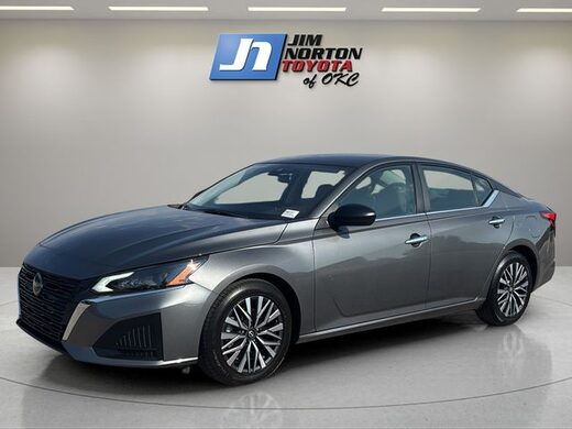 2025 Nissan Altima